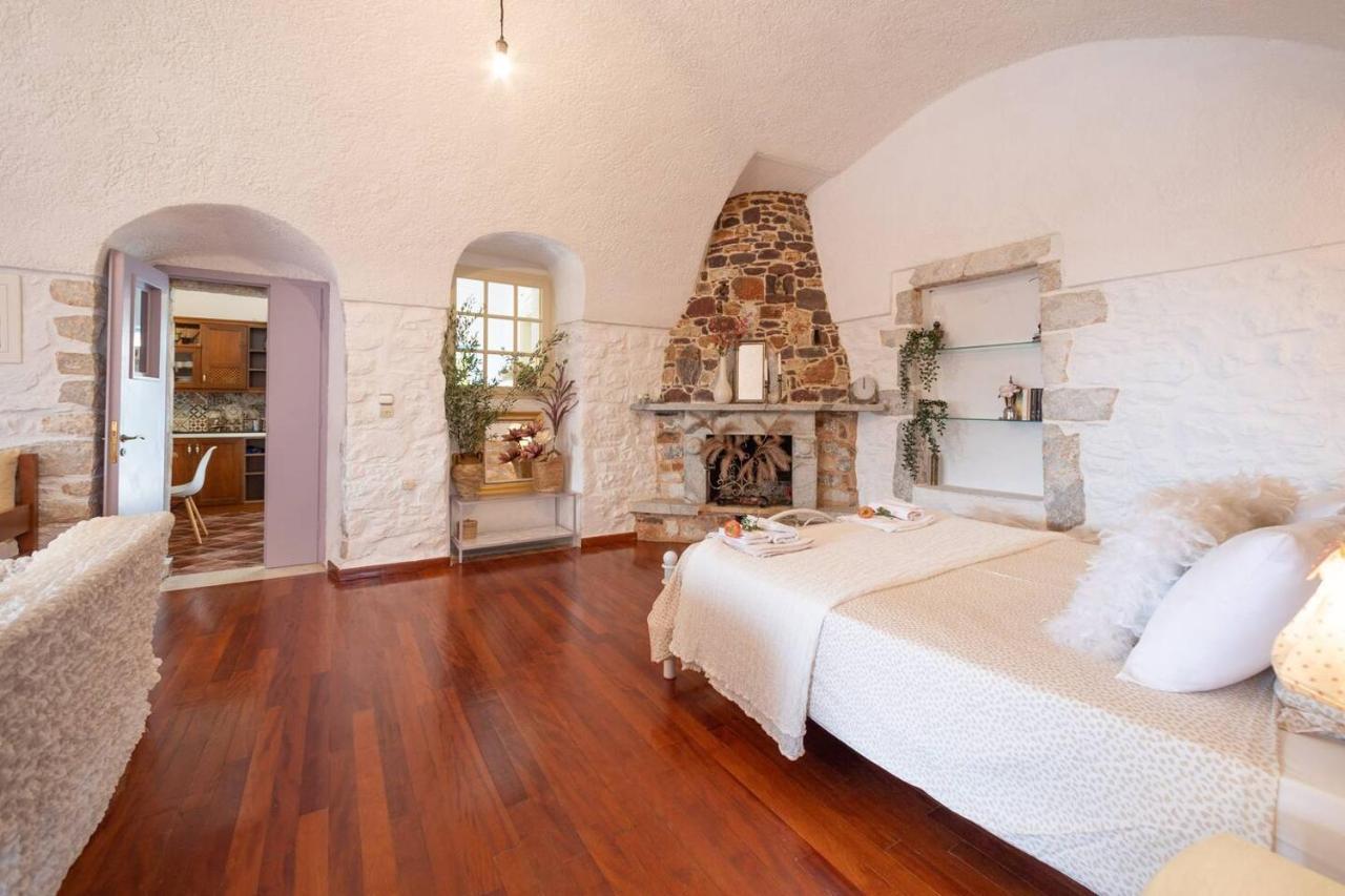 Iliana'S House - Spacious Cave House In The Center Of Areopolis Εξωτερικό φωτογραφία